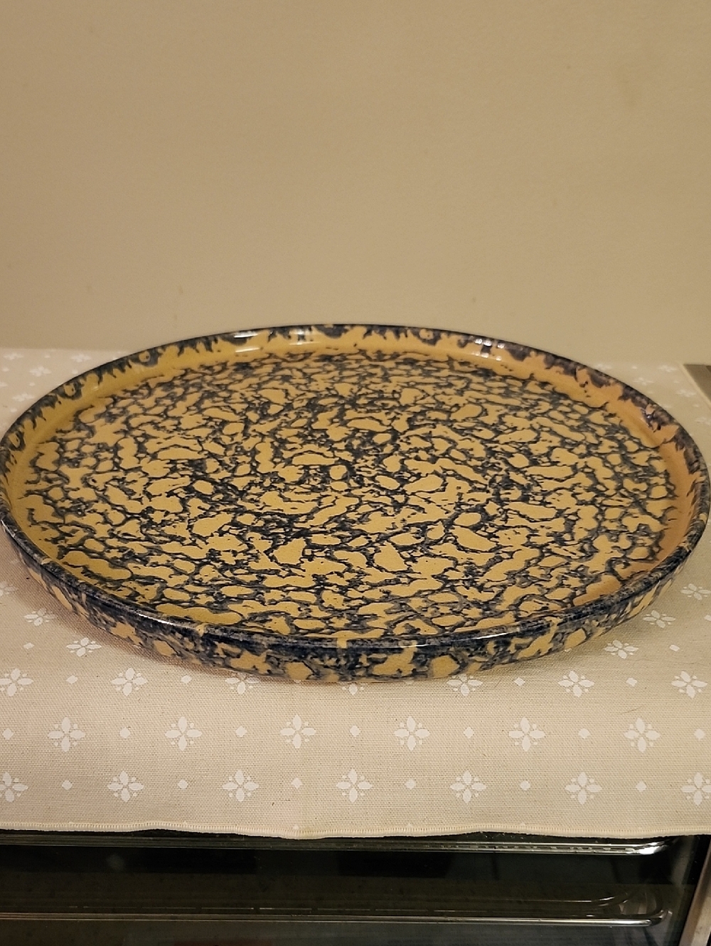 RRP Blue Spongewear Stoneware Pizza Pan